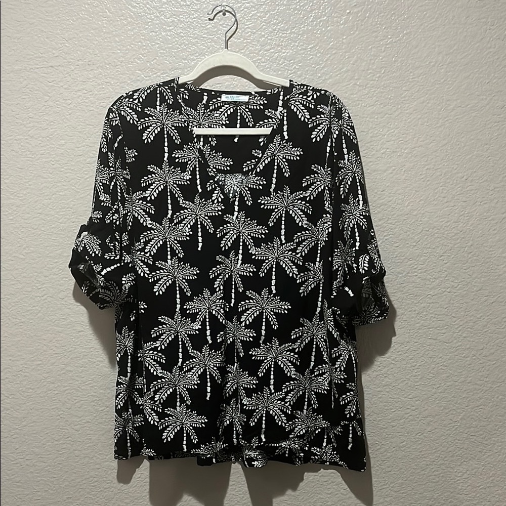 Maui Mamas Black and White Palm Tree Print Women's Top V Neck Pullover Size XXL
